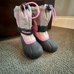 Sorel Toddler Girls snow boots!